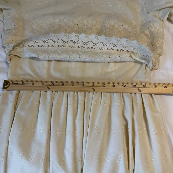 Vintage 80s Eyelet Prairie Bridal Dress Ivory Puff Sleeve Formal Cottagecore - Picture 14 of 16